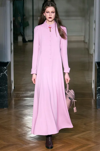 Look 12